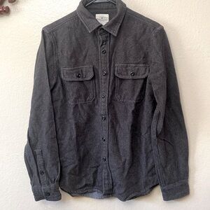 Buttoned down long sleeves